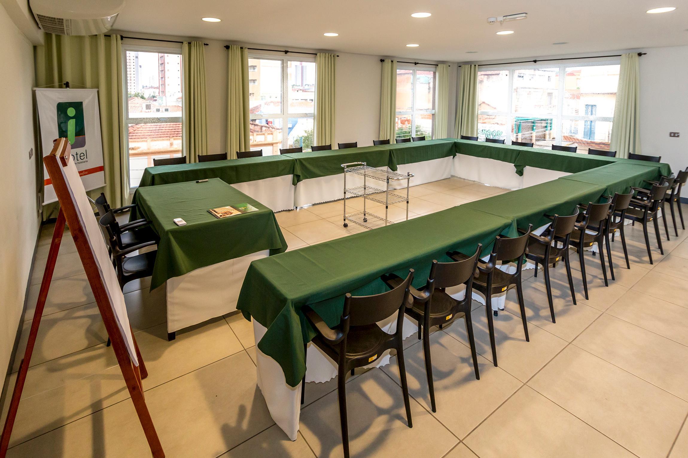 Hotel Oyo I-hotel, 3*